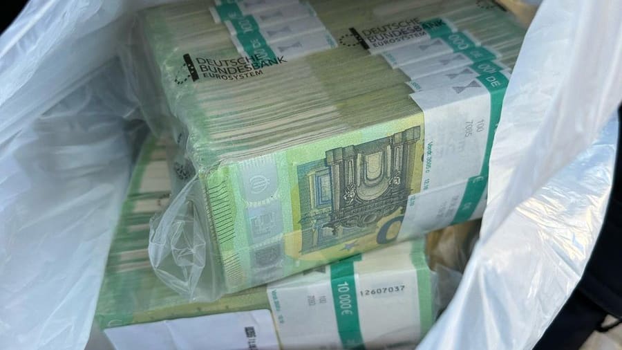 Berlin: Er hob 200.000 Euro ab – dann schlugen die Räuber zu! | Regional