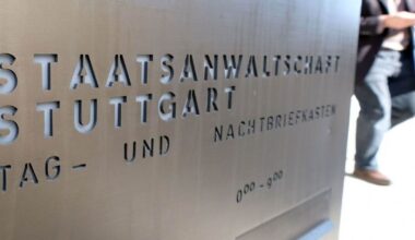 Ermittlungen gegen Schulmitarbeiter wegen Kinderpornografie - Baden-Württemberg