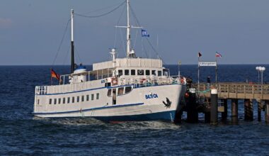 Großeinsatz in Kühlungsborn: Leck im Heck: Ausflugsdampfer "Baltica" muss Fahrt abbrechen
