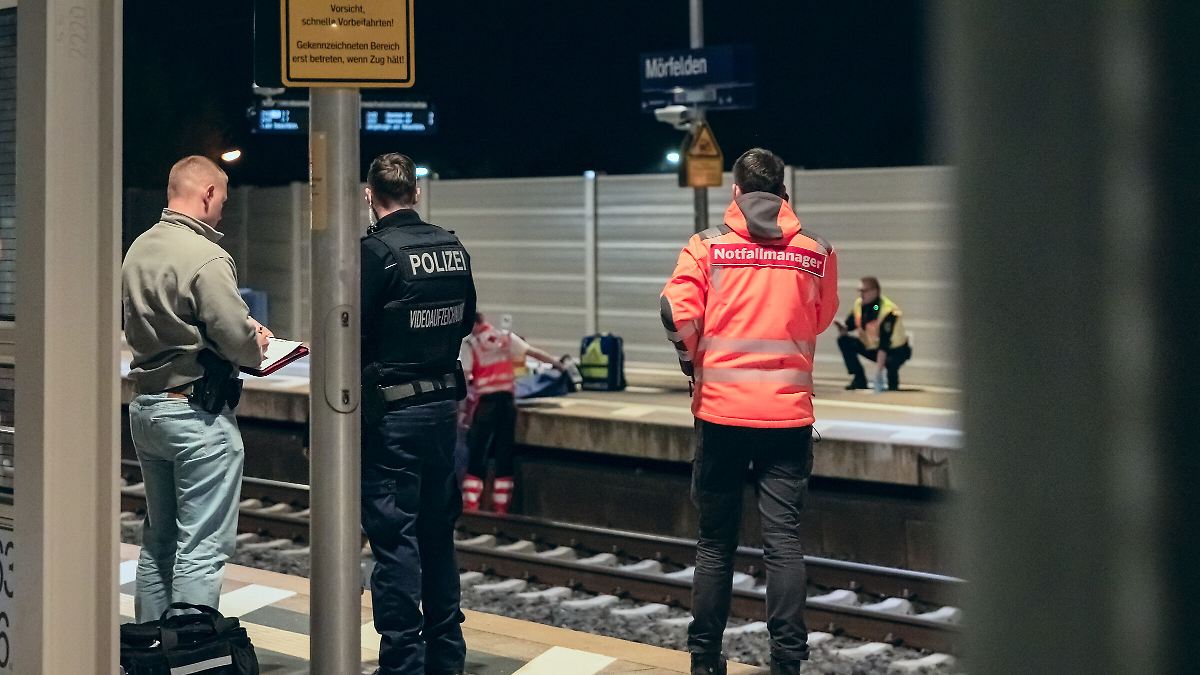 Tödliches Unglück in Südhessen: Güterzug erfasst 23-Jährigen an Bahnsteigkante