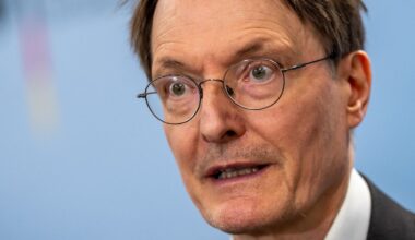 Zu teures Gesundheitssystem: Lauterbach erwartet bald steigende Krankenkassenbeiträge