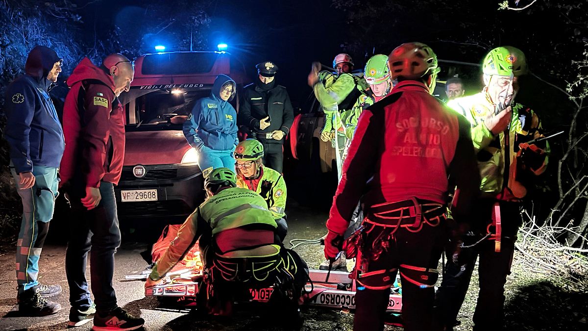 Erschwerte Rettungsarbeiten: Vier Tote bei Absturz von Seilbahn in Italien