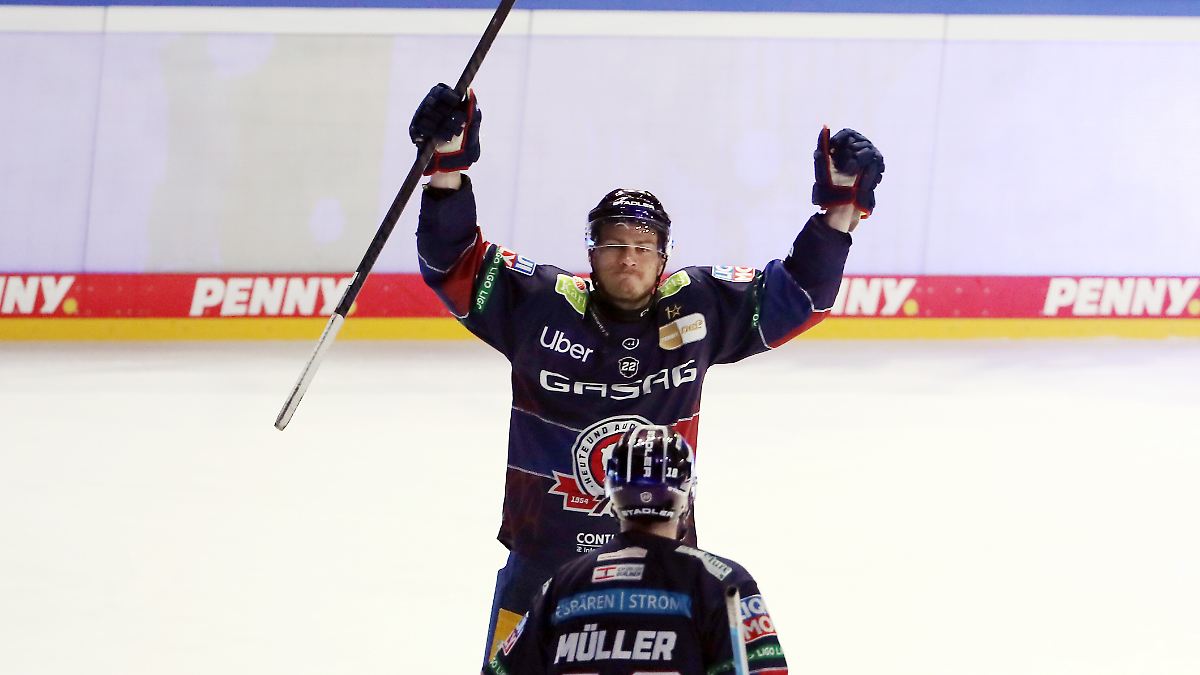 Neuer Rekordtorjäger feiert: Eisbären Berlin demontieren Kölner Haie gnadenlos