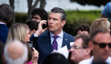 17:17 Hegseth: Ex-Mitarbeiter wollen Trump "sabotieren" - N-TV