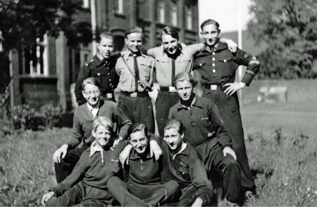 Die jungen Männer in der Lehrerbildungsanstalt Lütgendortmund 1941-43.