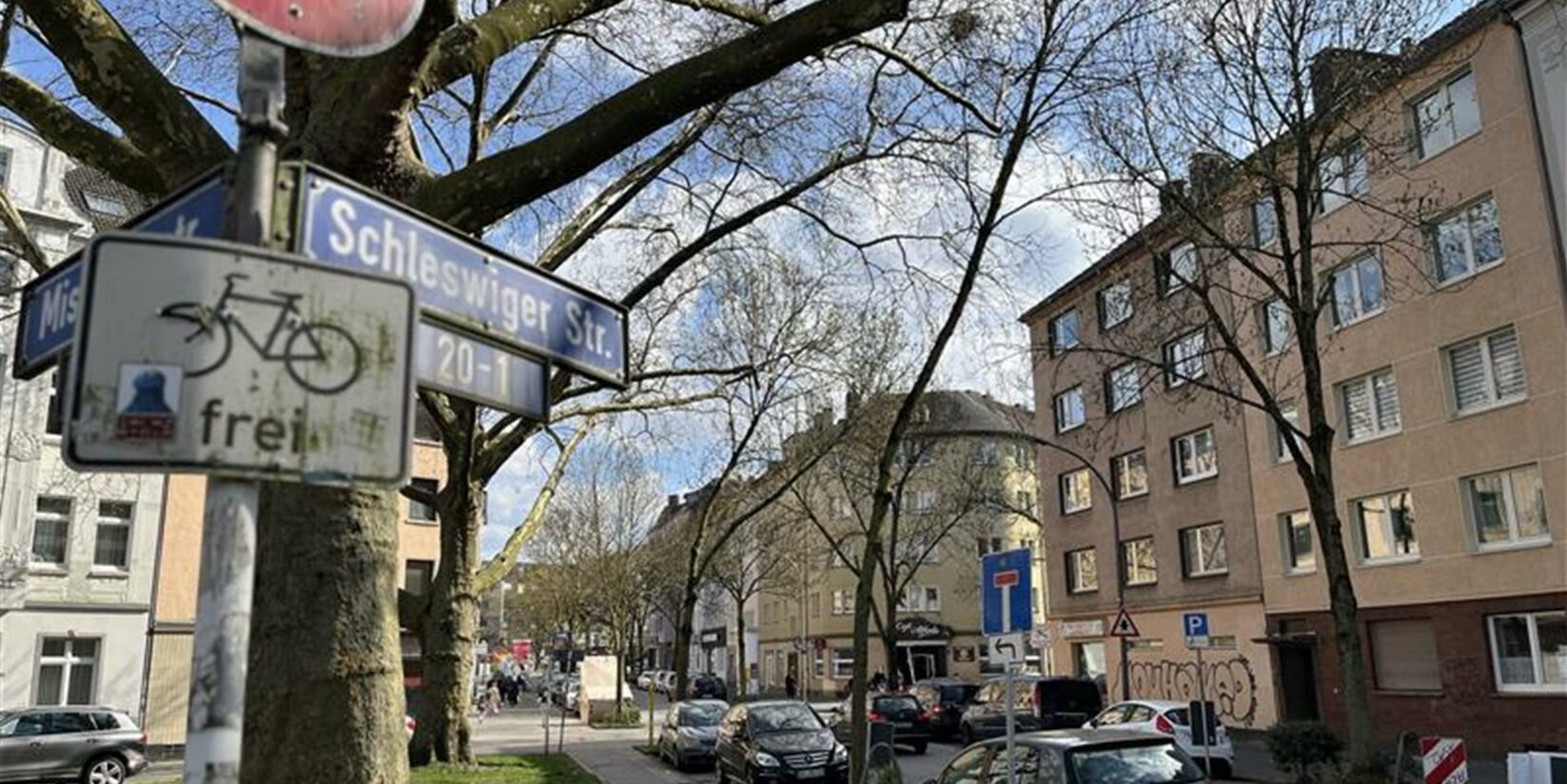 Tumulte nach Unfall in Dortmund Leser diskutieren über Schuldfrage und Gewalt am Unfallort