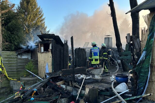 Die Rauchsäule des Brandes war gegen 18.20 Uhr weithin sichtbar – auch hier in Hombruch.