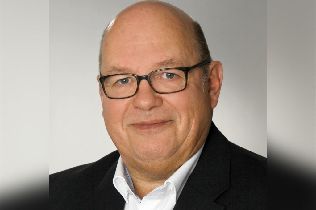 Der Hamburger Polizeiforscher Rafael Behr lobt den Dortmunder Polizeipräsidenten für seine klare Haltung.