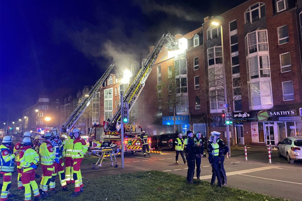 Feuerwehreinsatz an der Rheinischen Straße in Dortmund.