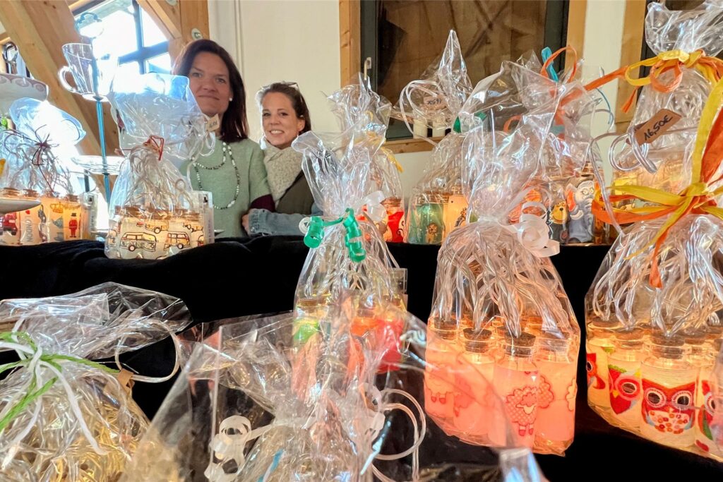 Die Ausstellungsfläche liegt im Bereich des ehemaligen Stalls. Der Emscherquellhof ist ein typischer Westhellweghof und in Holzwickede auch als Lünschermanns Hof bekannt.