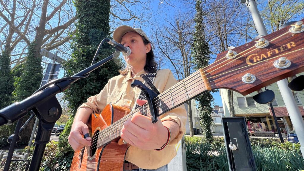 Live-Musik, Snacks und neue Fashion-Trends sorgen für echtes Frühlingsfeeling in Holzwickede.