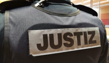 Essen: Juwelierin (80) gefesselt und ausgeraubt
