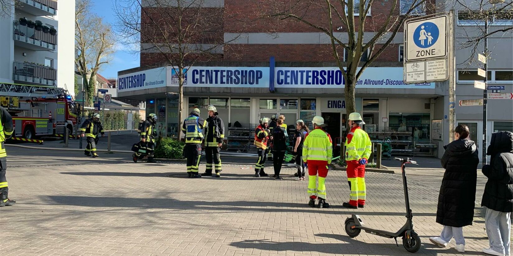 Brand in Lütgendortmunder Geschäft: Frau schwer verletzt