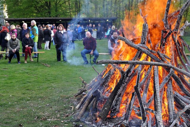 Insgesamt 15 Osterfeuer sind für die Osterfeiertage 2025 bei der Stadt Castrop-Rauxel angemeldet.