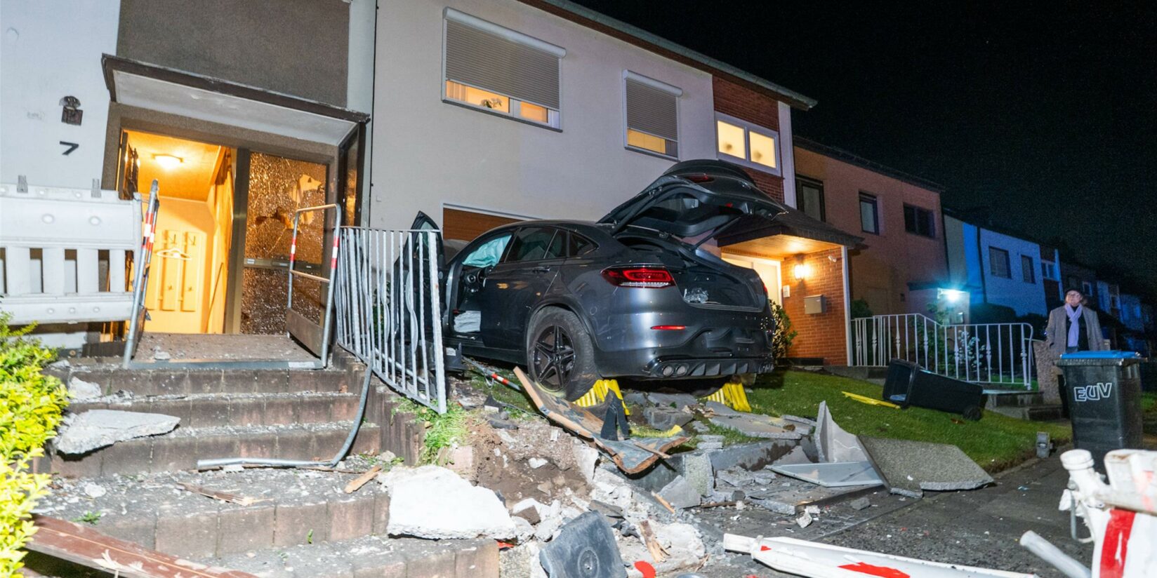 Polizei ist Mercedes-Fahrer nach Unfallflucht auf der Spur