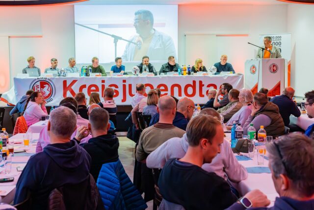 Auf dem Kreisjugendtag sprach unter anderem Andreas Edelstein zu den Eingeladenen.