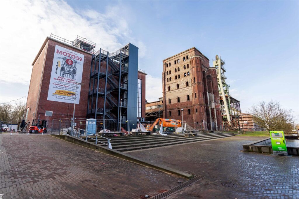 Auf dem Gelände der ehemaligen Zeche Ewald in Herten entsteht derzeit das Restaurant Foodgarage Moto59.