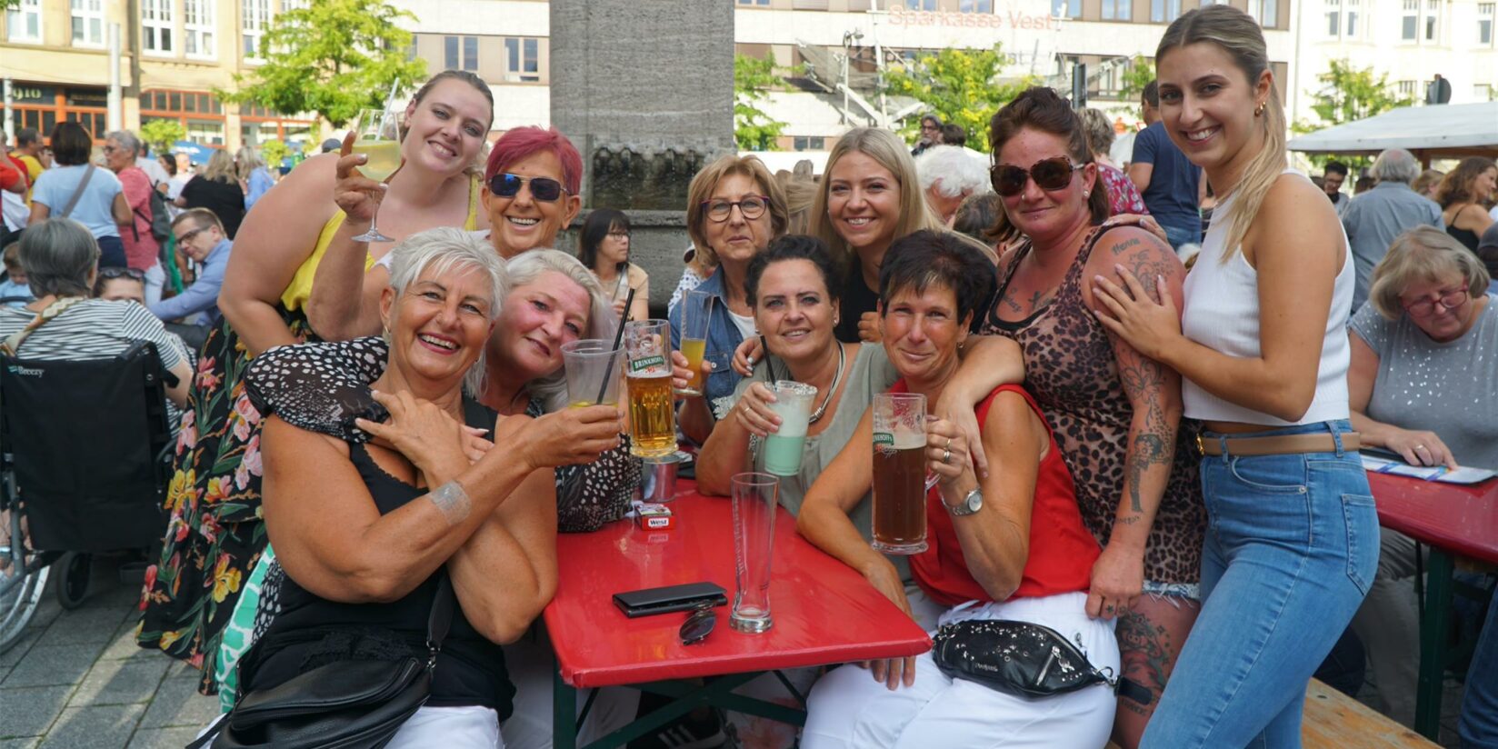 Boom der Feierabendmärkte: Naschmarkt-Erfolg in Castrop