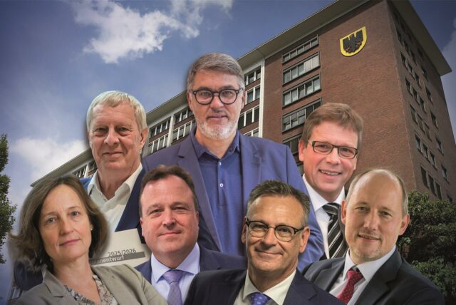 Dortmunds aktuelle Führungsriege: Monika Nienaber-Willaredt, Norbert Dahmen, Stefan Szuggat, Christian Uhr (vordere Reihe, v.l.) sowie Jörg Stüdemann, OB Thomas Westphal und Arnulf Rybicki (hintere Reihe v.l.).