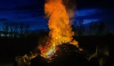 Drei Feuer und ein Event