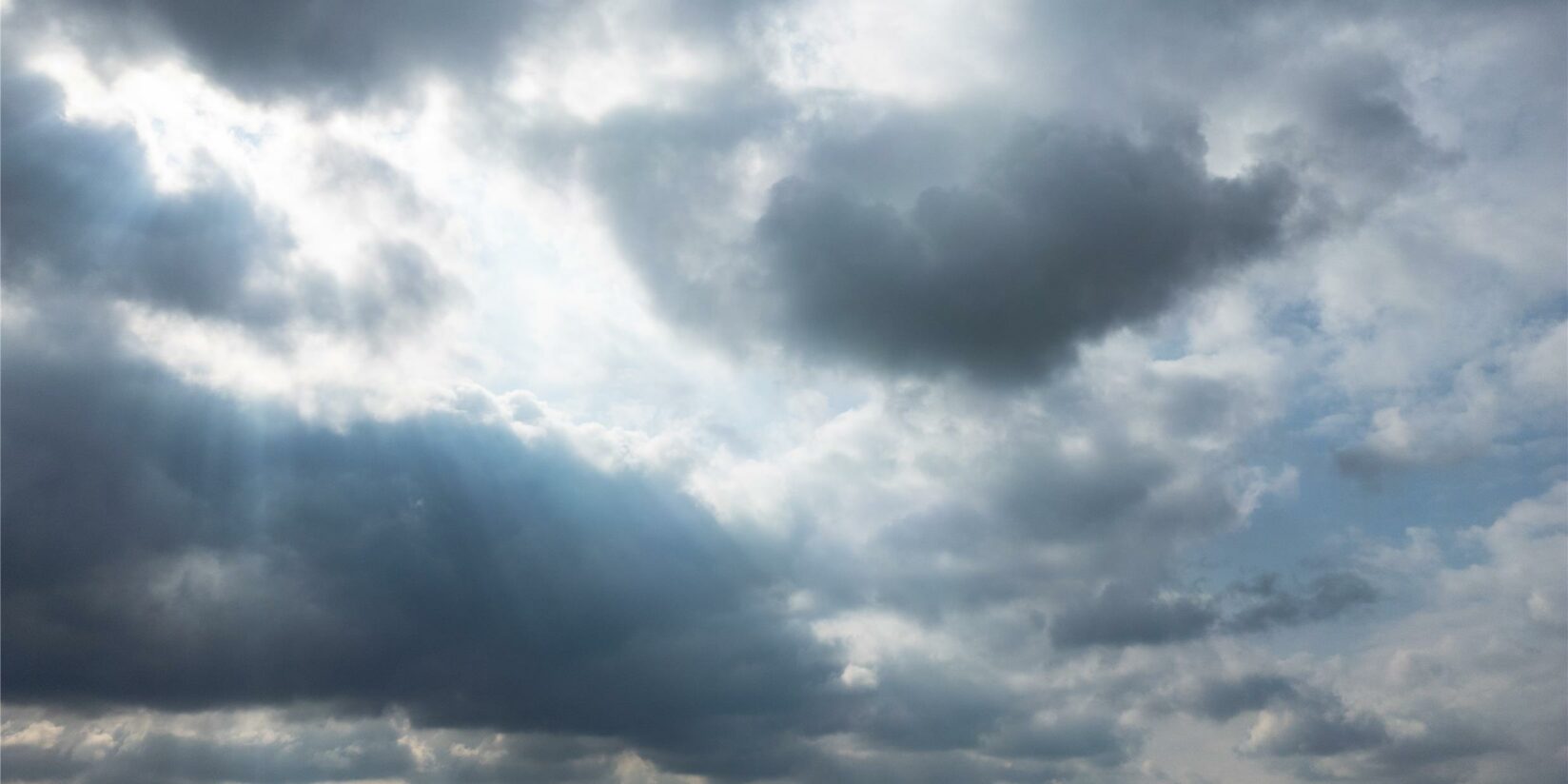 Wetterdienst warnt vor starkem Gewitter