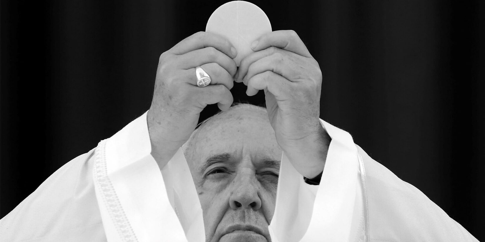 Trauer um Tod von Papst Franziskus in Dortmund