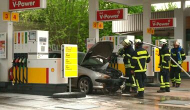 Auto brennt an Shell-Tankstelle in der Nordstadt