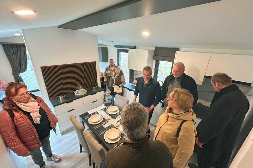 Besichtigungstermin in einem Tiny-Ausstellungshaus in Lünen