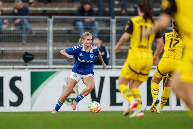 Im Hinspiel gab es ein 0:0 zwischen Schalke 04 und Dortmund.