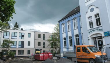 Schüler ziehen in innovative Neubauten