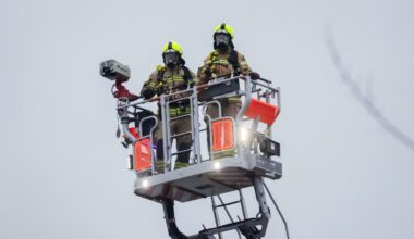 Bewohner retten sich auf den Balkon: Wohnungsbrand in Bodelschwingh