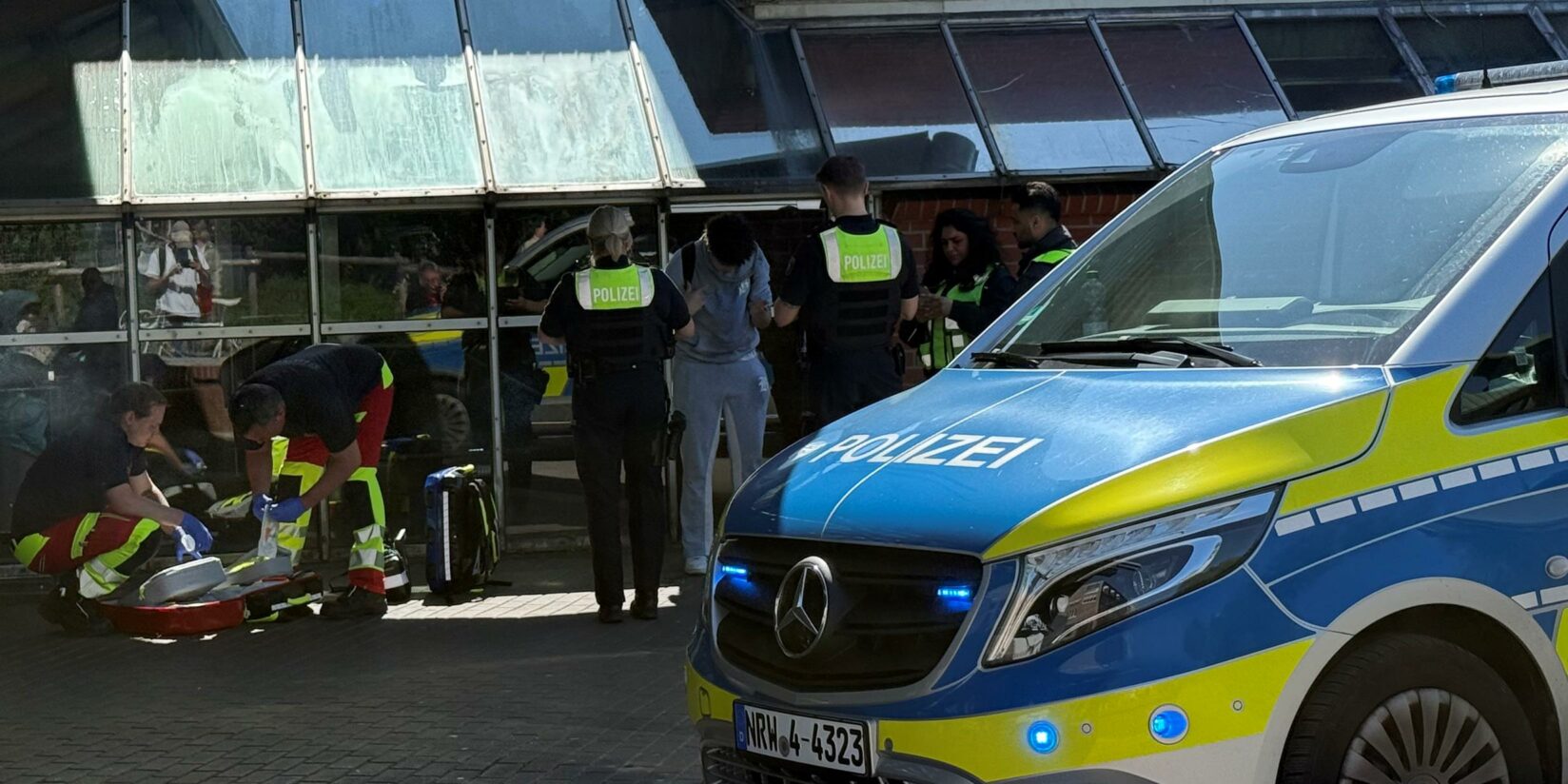 Körperverletzung bei Haltestelle „Stadtgarten“ in Dortmund