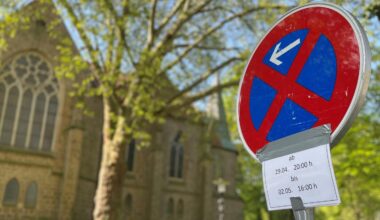 Schilder verschweigen echte Sperrzeit bei Stadt-Terrassen