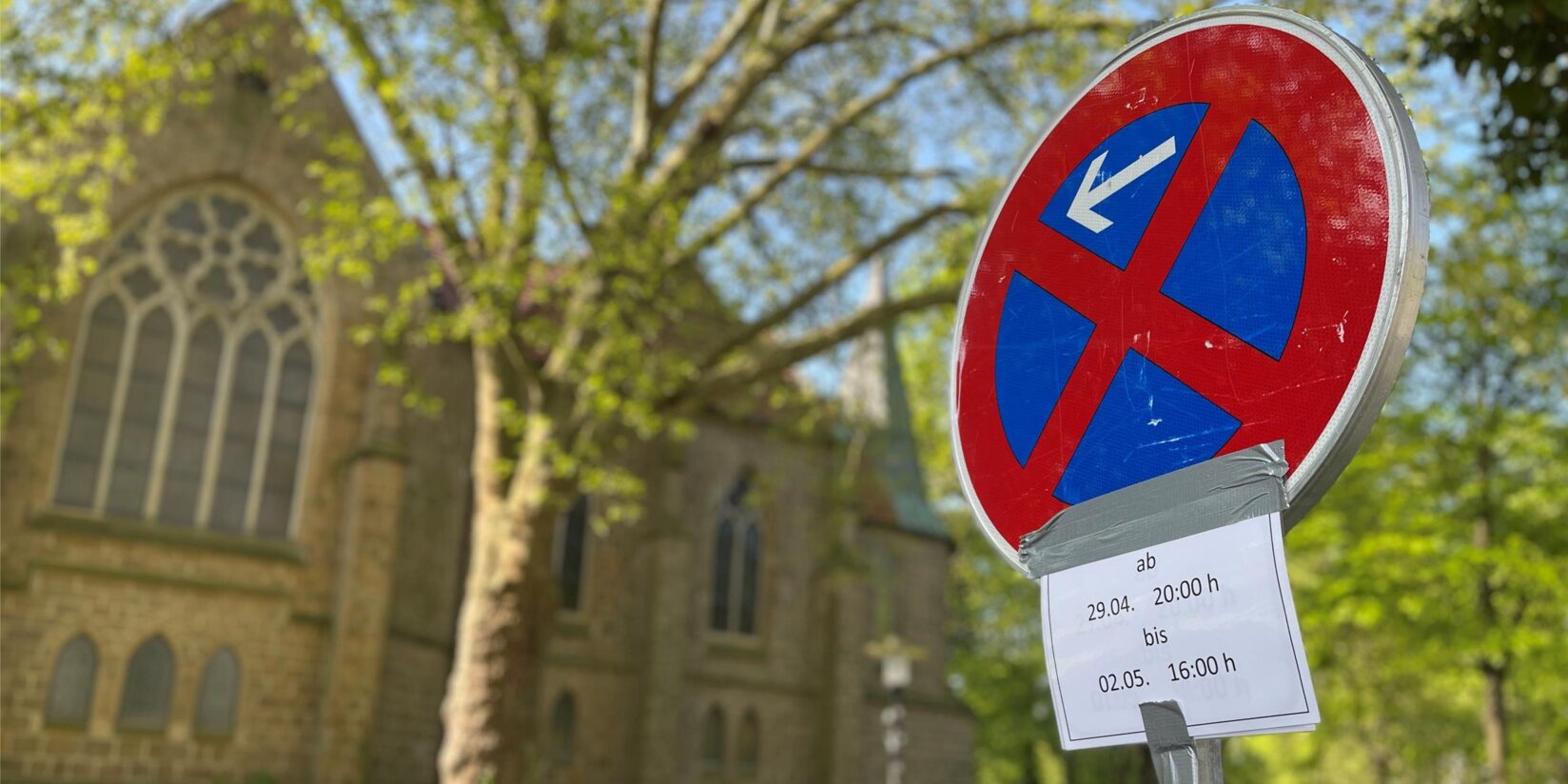 Schilder verschweigen echte Sperrzeit bei Stadt-Terrassen