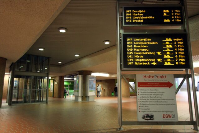 Blick in die U-Bahn-Haltestelle Kampstraße in Dortmund.