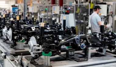 Thyssenkrupp schließt Autoteile-Werk: Hunderte Mitarbeiter betroffen | Geld