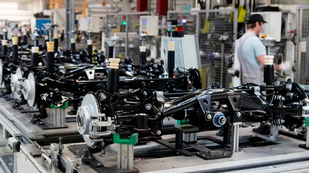 Thyssenkrupp schließt Autoteile-Werk: Hunderte Mitarbeiter betroffen | Geld