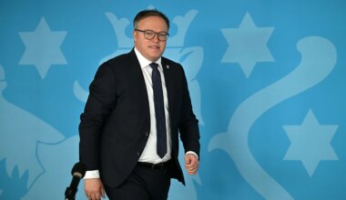 Treffen in Berlin - Ost-Ministerpräsidenten beraten über Stärkung der Region - Politik