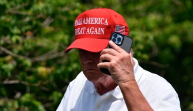 Donald Trump: Aus Versehen! US-Präsident ruft seinen Intimfeind an | Politik