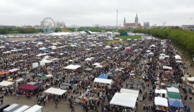 Theresienwiese: So geht es zu beim Mega-Flohmarkt in München - München