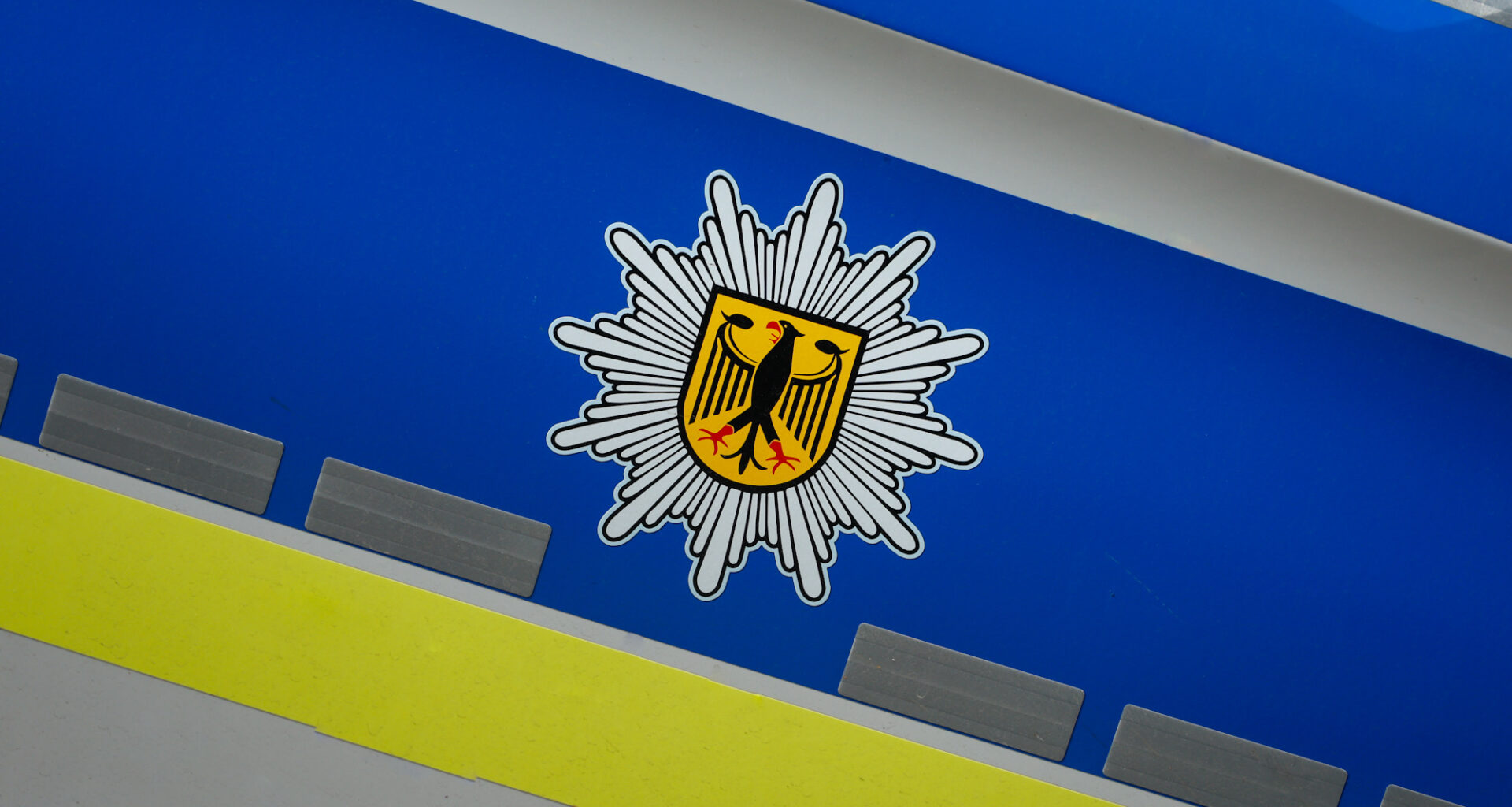 63-Jähriger schlägt Security-Frau - Neustadt-Geflüster
