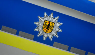 63-Jähriger schlägt Security-Frau - Neustadt-Geflüster