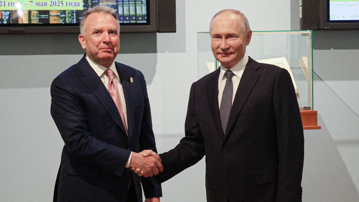 Diplomat spricht auch über Iran: Witkoff: Putin will "dauerhaften Frieden"