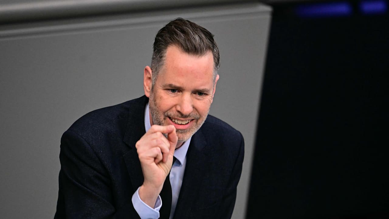 Annäherung an die AfD?: FDP-Richtungsstreit eskaliert | Politik