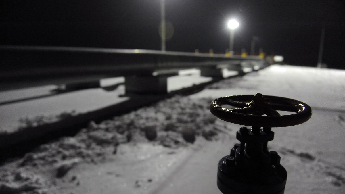 Kritik an "kolonialer" Forderung: USA verlangen Kontrolle über wichtige Pipeline der Ukraine