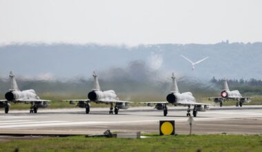 Präzisionsschläge und Blockaden: Chinas Militär eskaliert mit Schüssen bei Übung nahe Taiwan