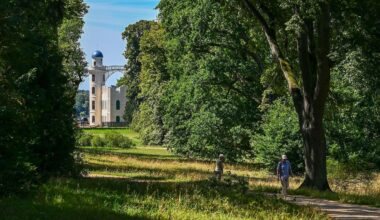 Berlin & Brandenburg: Wege und Wiesen am Schloss Pfaueninsel wieder zugänglich