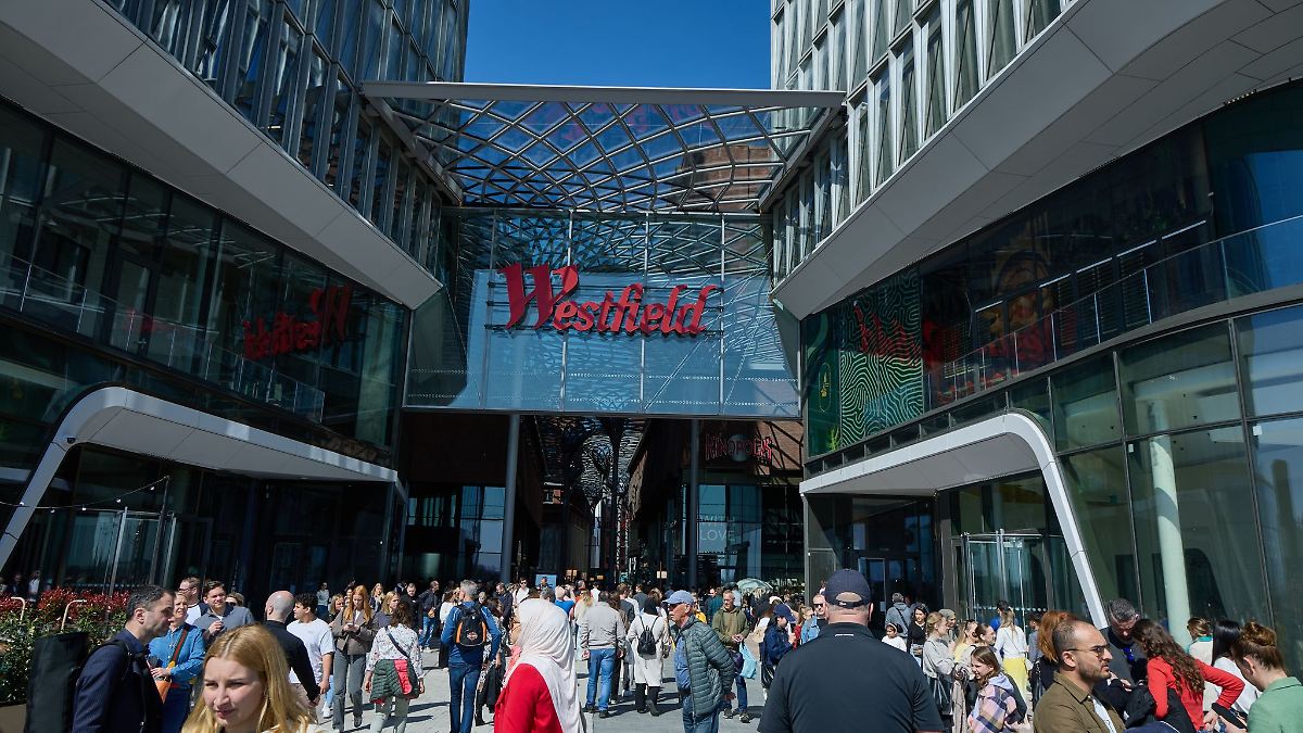 Hamburg & Schleswig-Holstein: Großer Andrang in neuem Westfield-Einkaufszentrum
