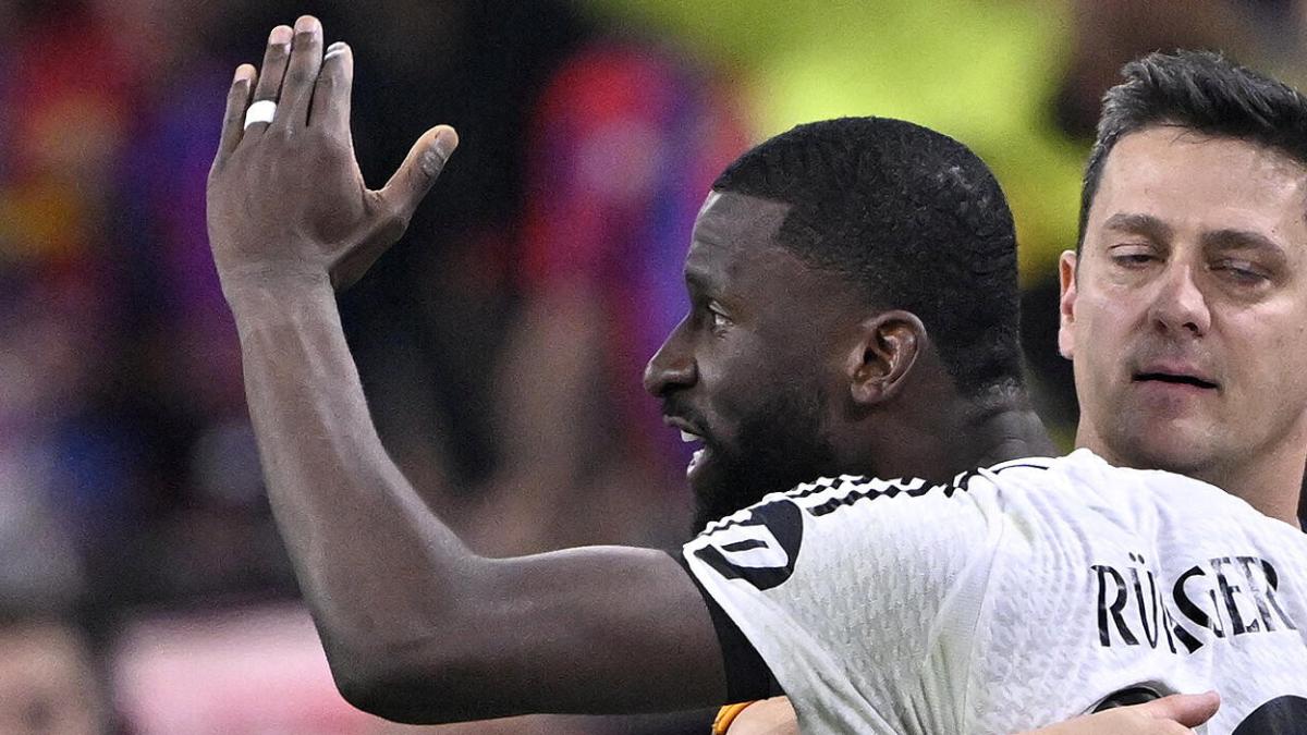 Fußball: Drei Rote für Real Madrid – Antonio Rüdiger rastet gegen den FC Barcelona aus
