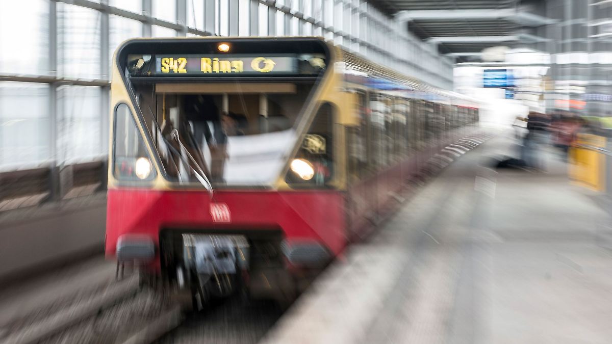 Berlin & Brandenburg: Reparatur an der Strecke: Verspätungen bei Ringbahn